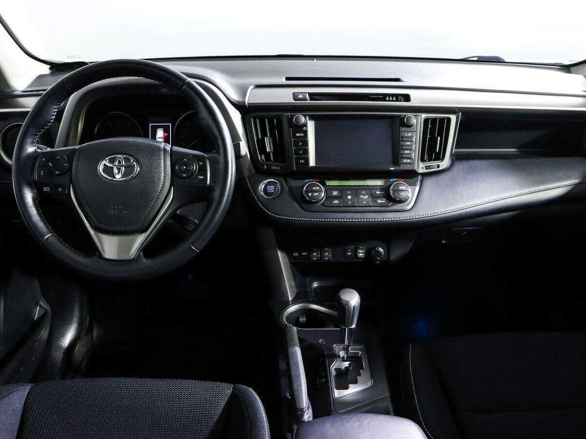 Toyota RAV4, 2017 Фото №11