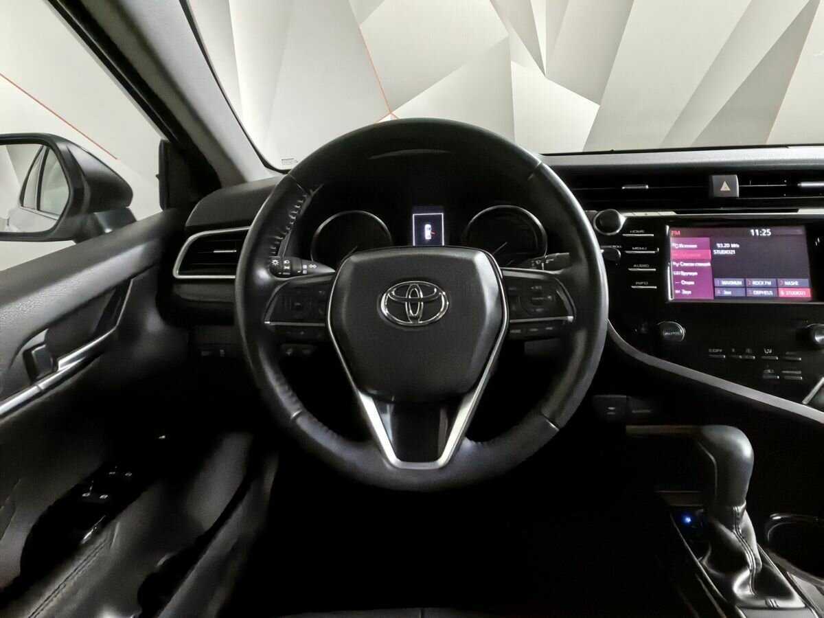 Toyota Camry, 2020 Фото №15