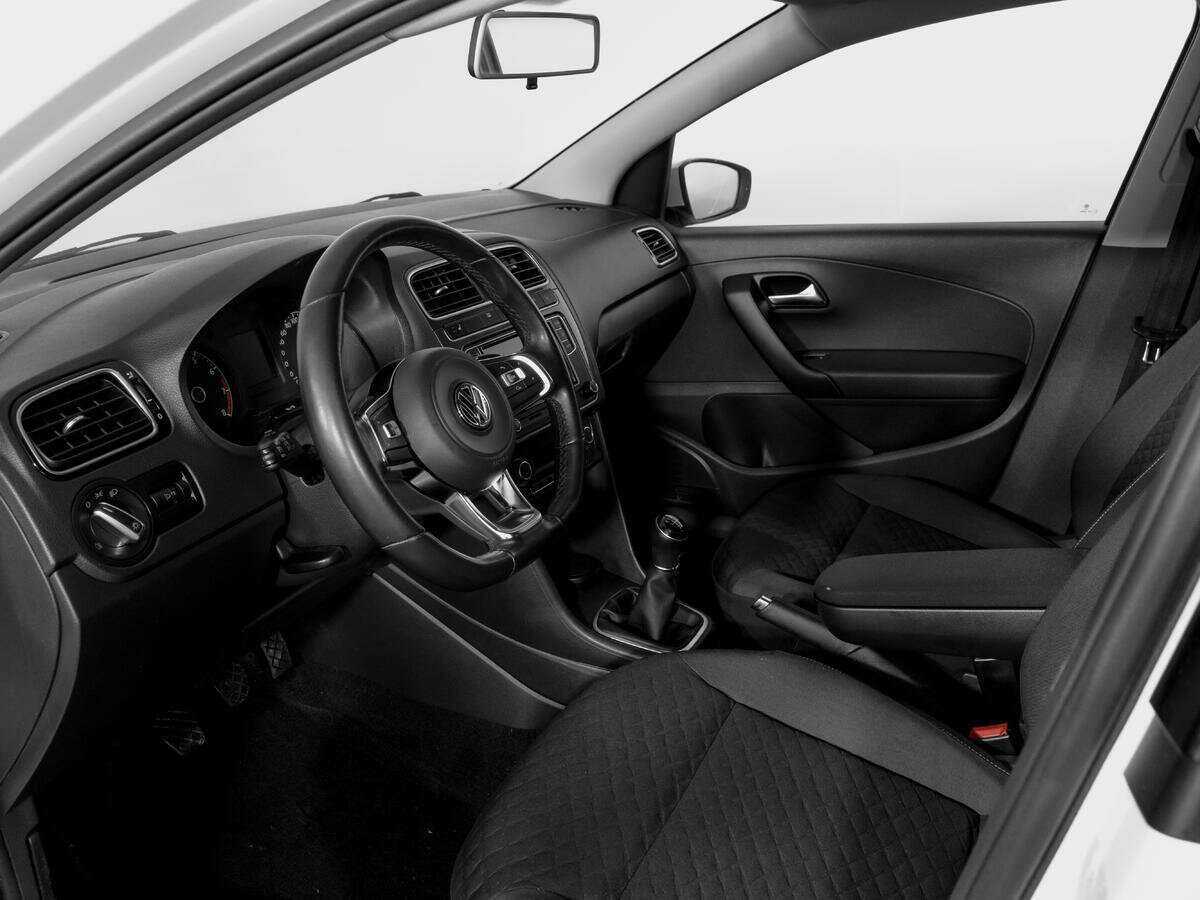 Volkswagen Polo, 2020 Фото №15