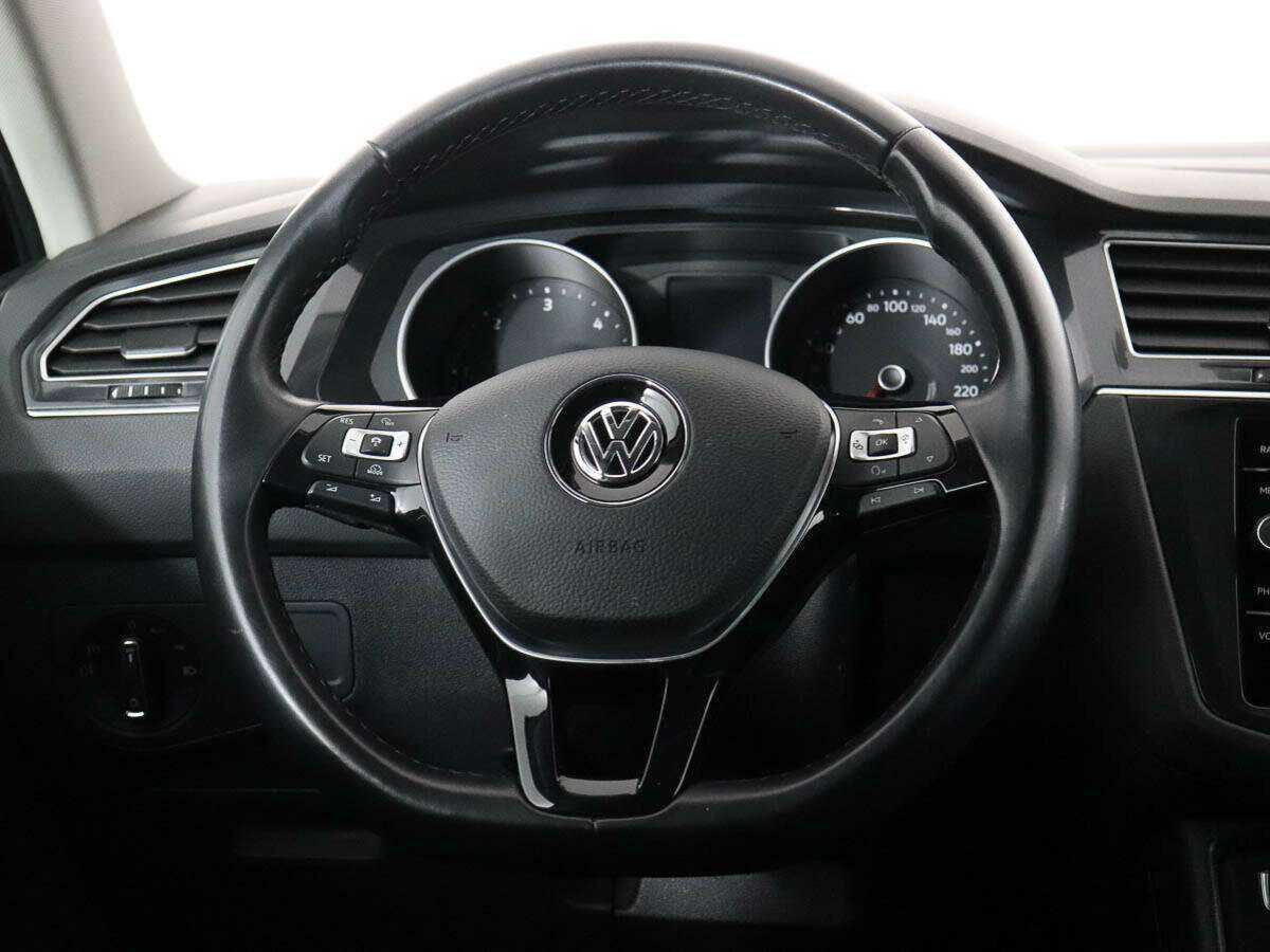 Volkswagen Tiguan, 2018 Фото №13