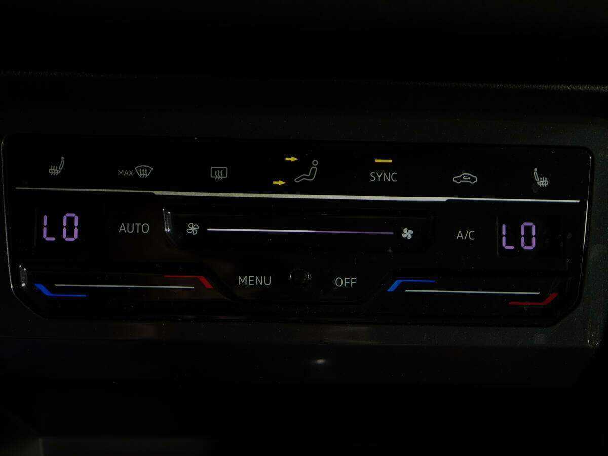 Volkswagen Tiguan, 2021 Фото №18