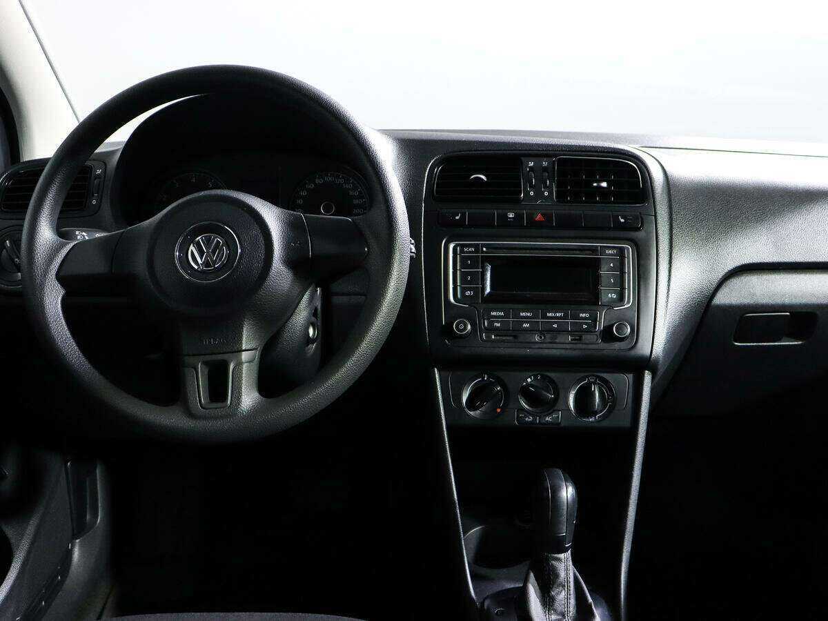 Volkswagen Polo, 2014 Фото №10