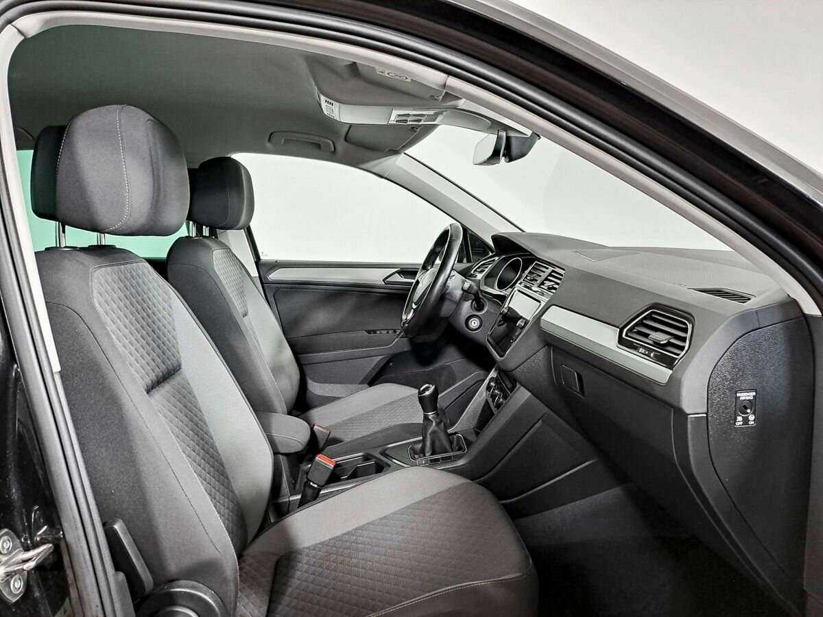 Volkswagen Tiguan, 2019 Фото №9