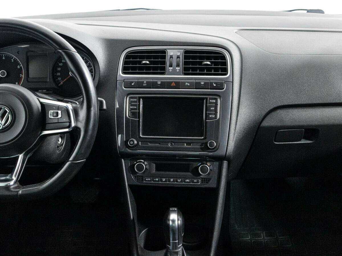 Volkswagen Polo, 2019 Фото №14