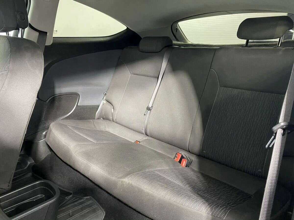 Opel Astra GTC, 2013 Фото №10