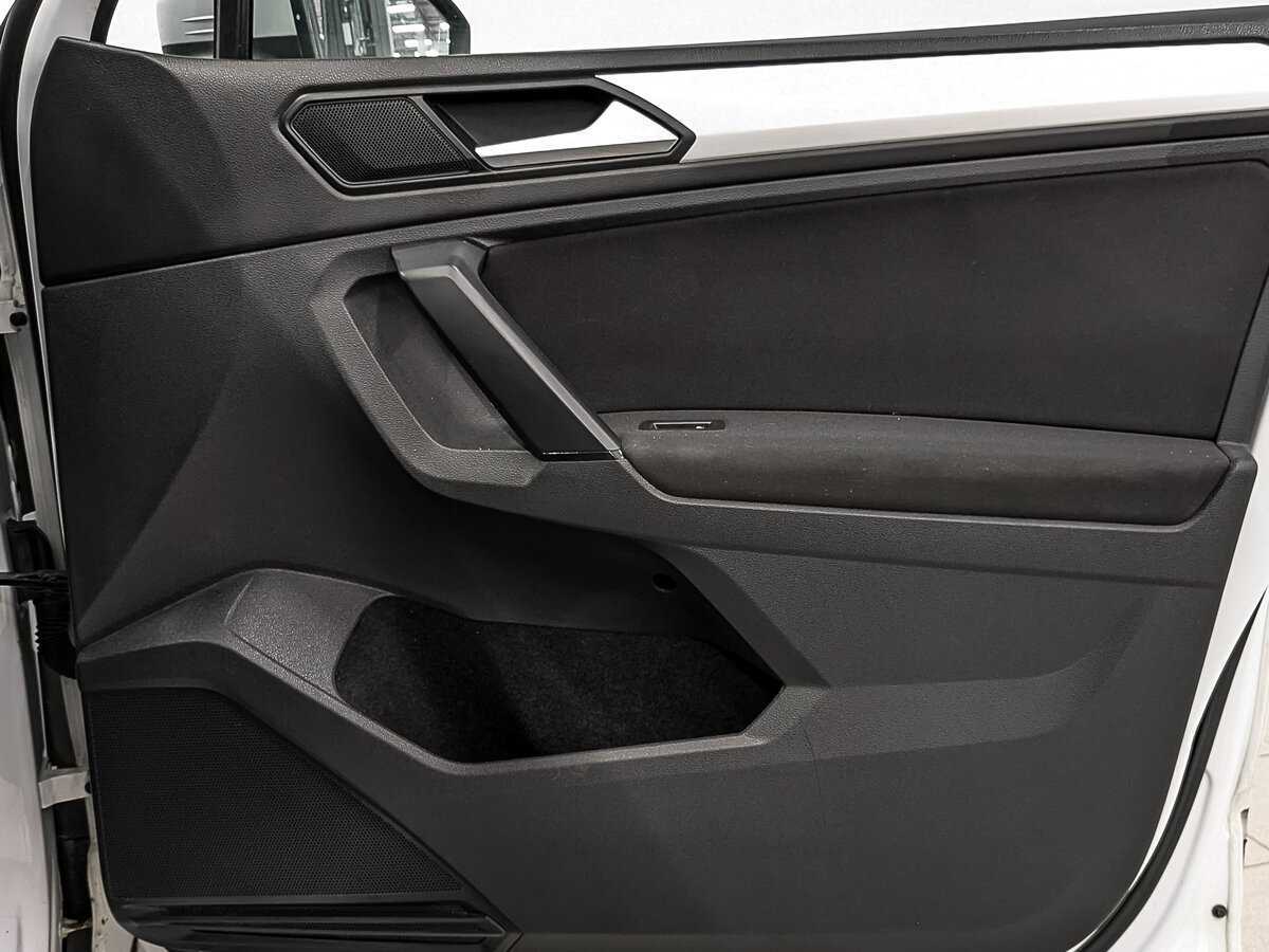 Volkswagen Tiguan, 2021 Фото №25