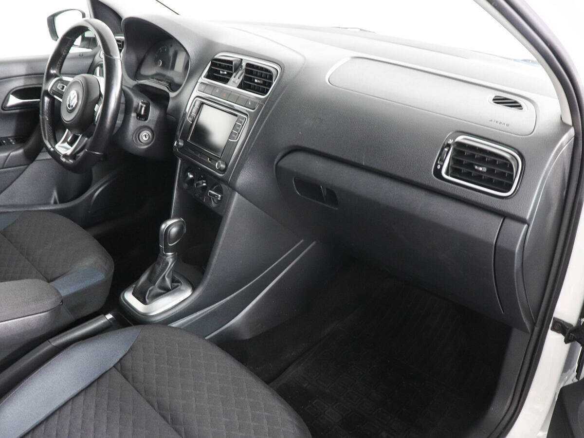 Volkswagen Polo, 2019 Фото №10