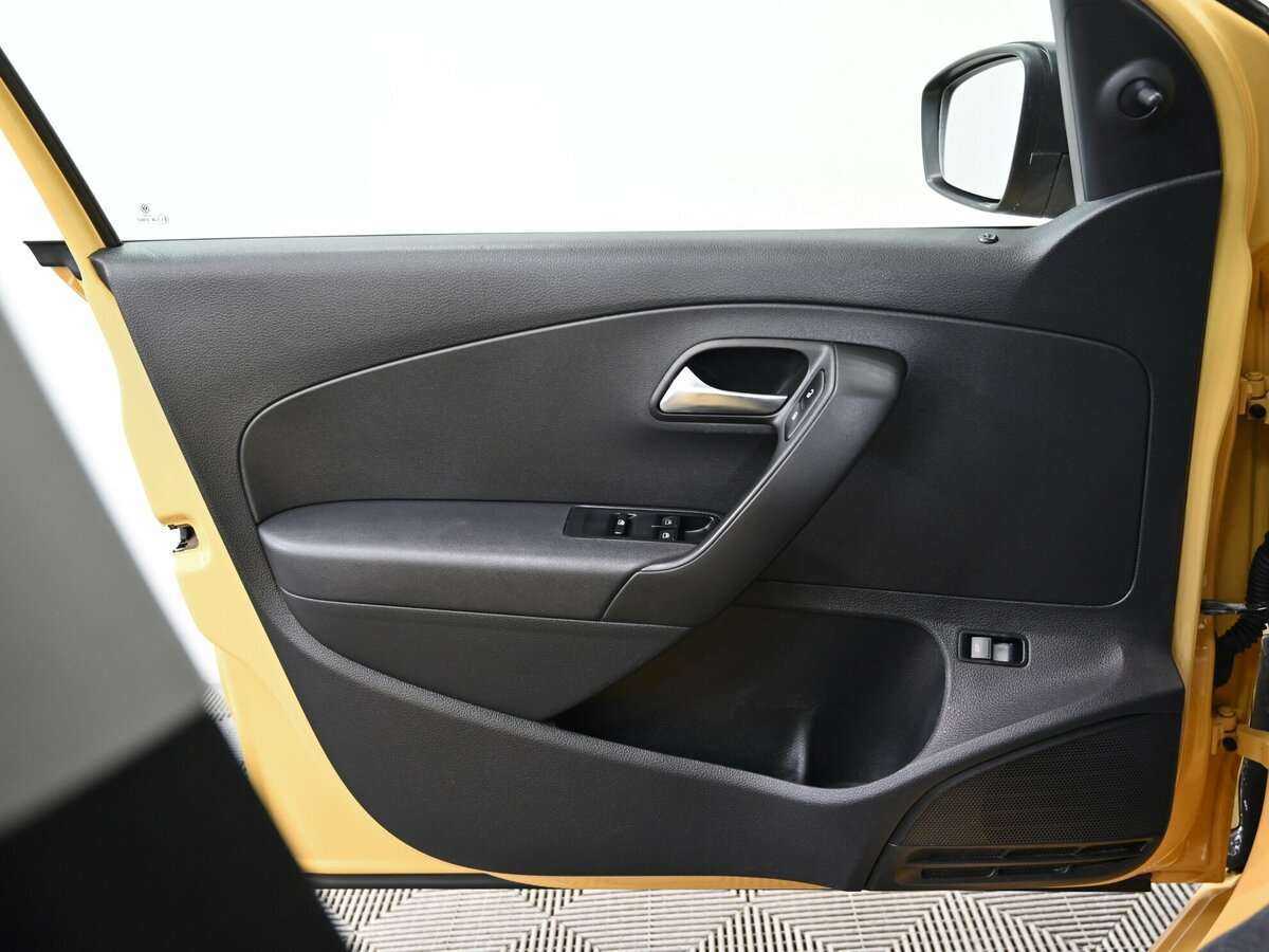 Volkswagen Polo, 2017 Фото №7