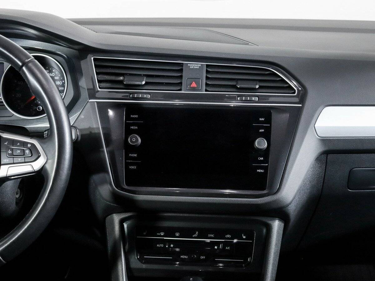 Volkswagen Tiguan, 2021 Фото №10