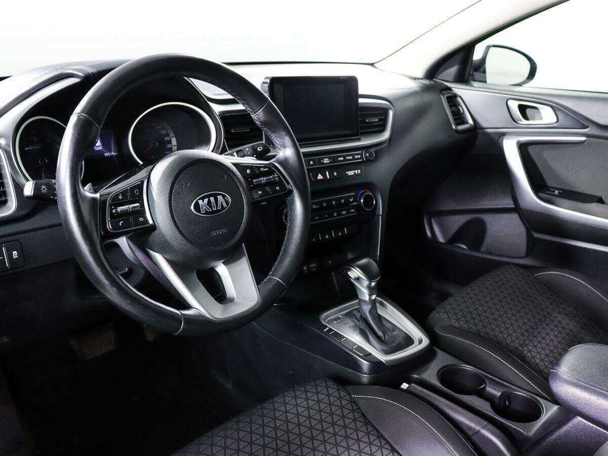 Kia Ceed, 2018 Фото №12