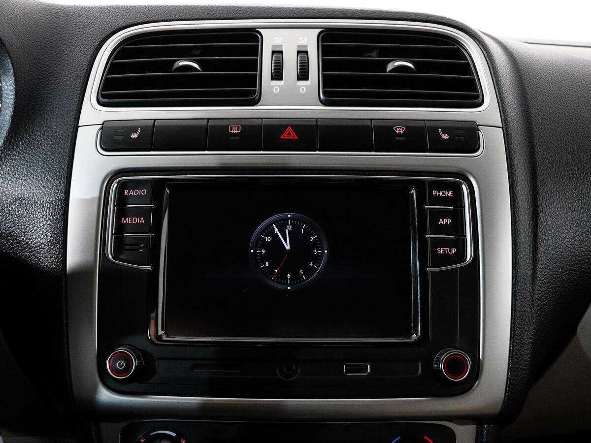 Volkswagen Polo, 2018 Фото №11