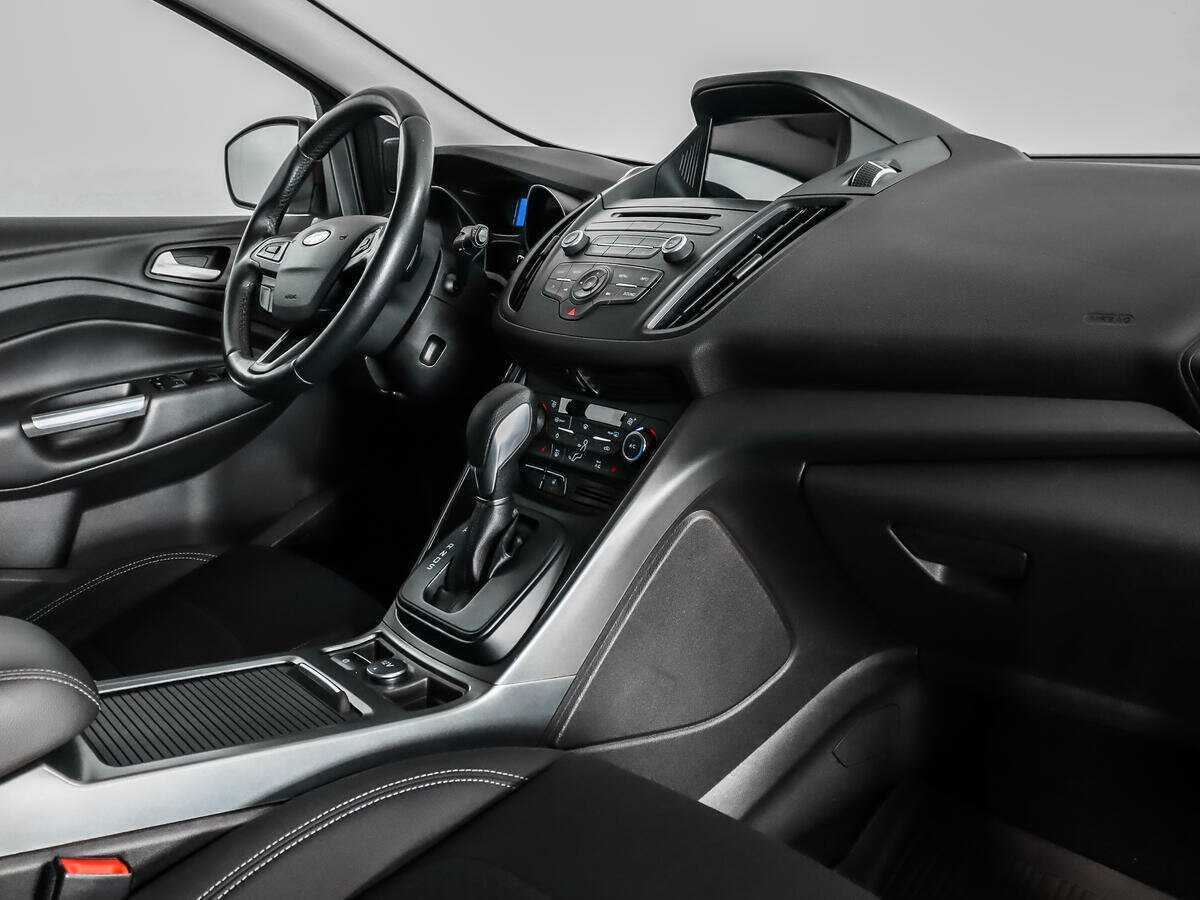 Ford Kuga, 2017 Фото №12