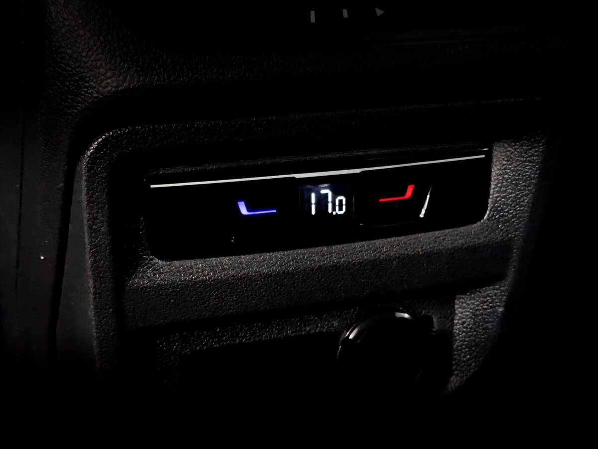 Volkswagen Tiguan, 2021 Фото №28