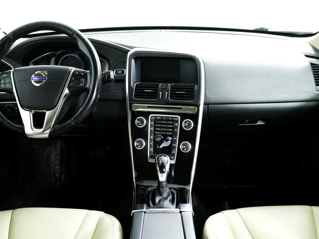 Volvo XC60, 2017 Фото №11