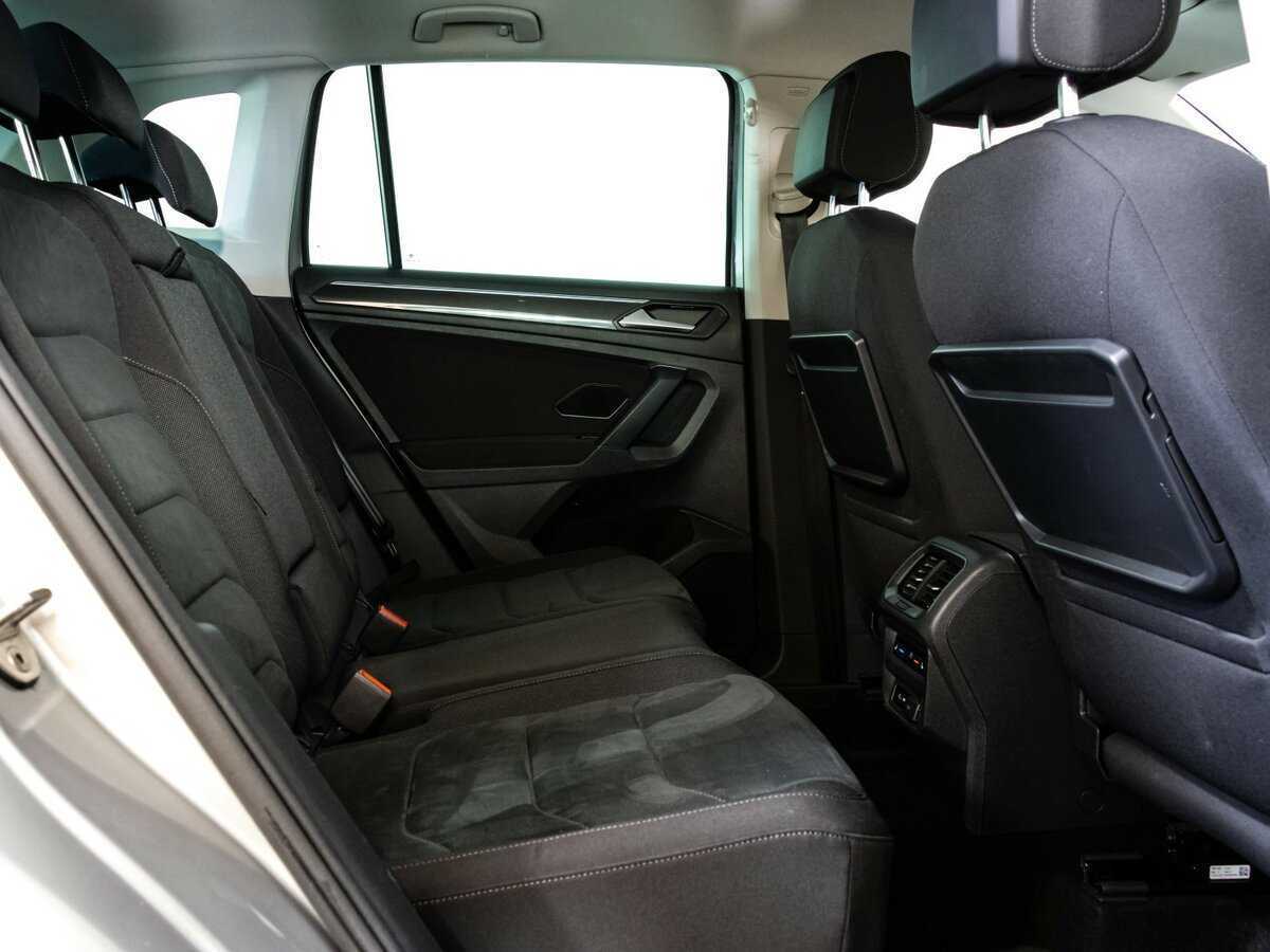Volkswagen Tiguan, 2019 Фото №18