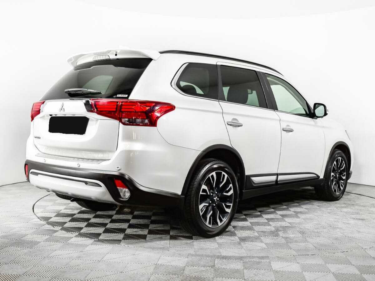 Mitsubishi Outlander, 2021 Фото №5