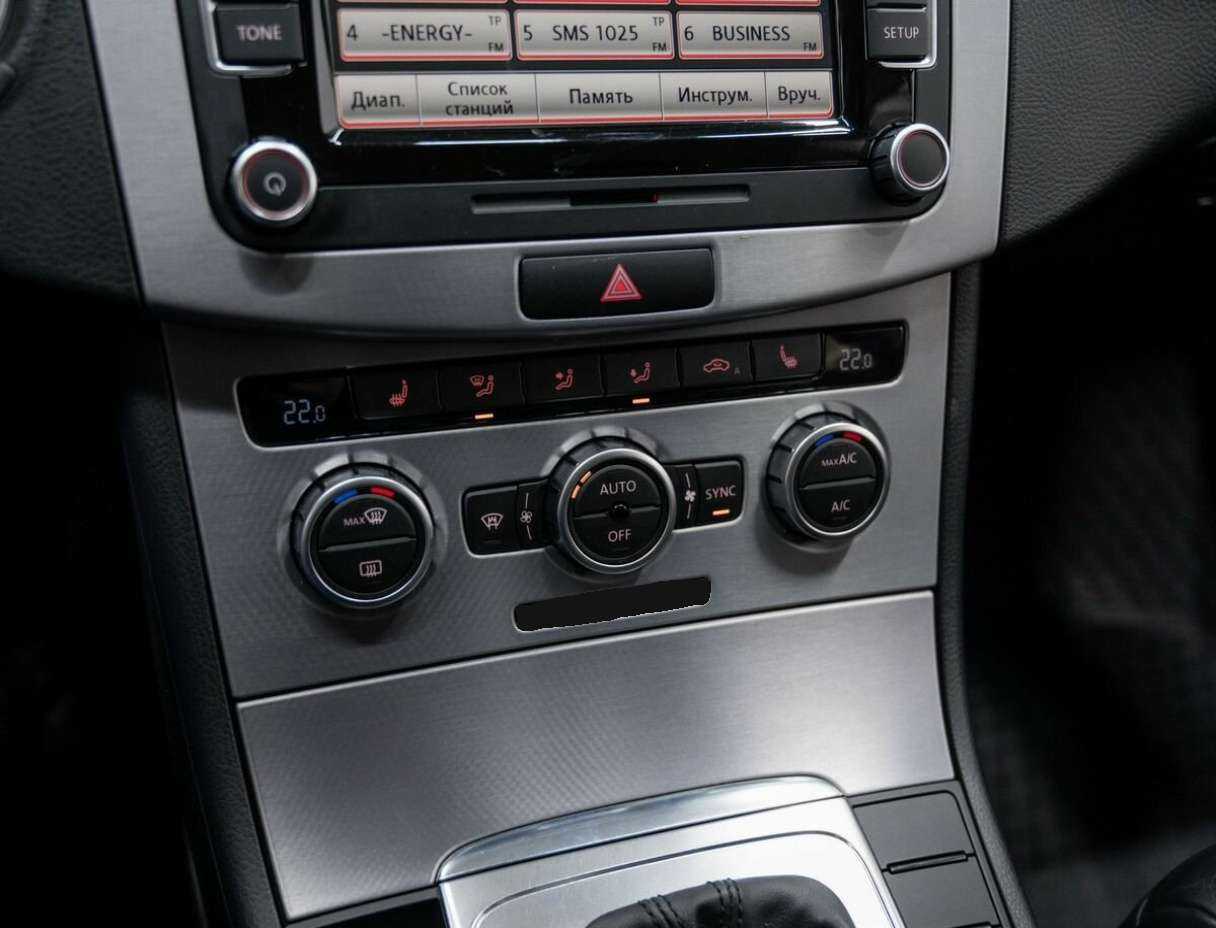 Volkswagen Passat CC, 2012 Фото №21