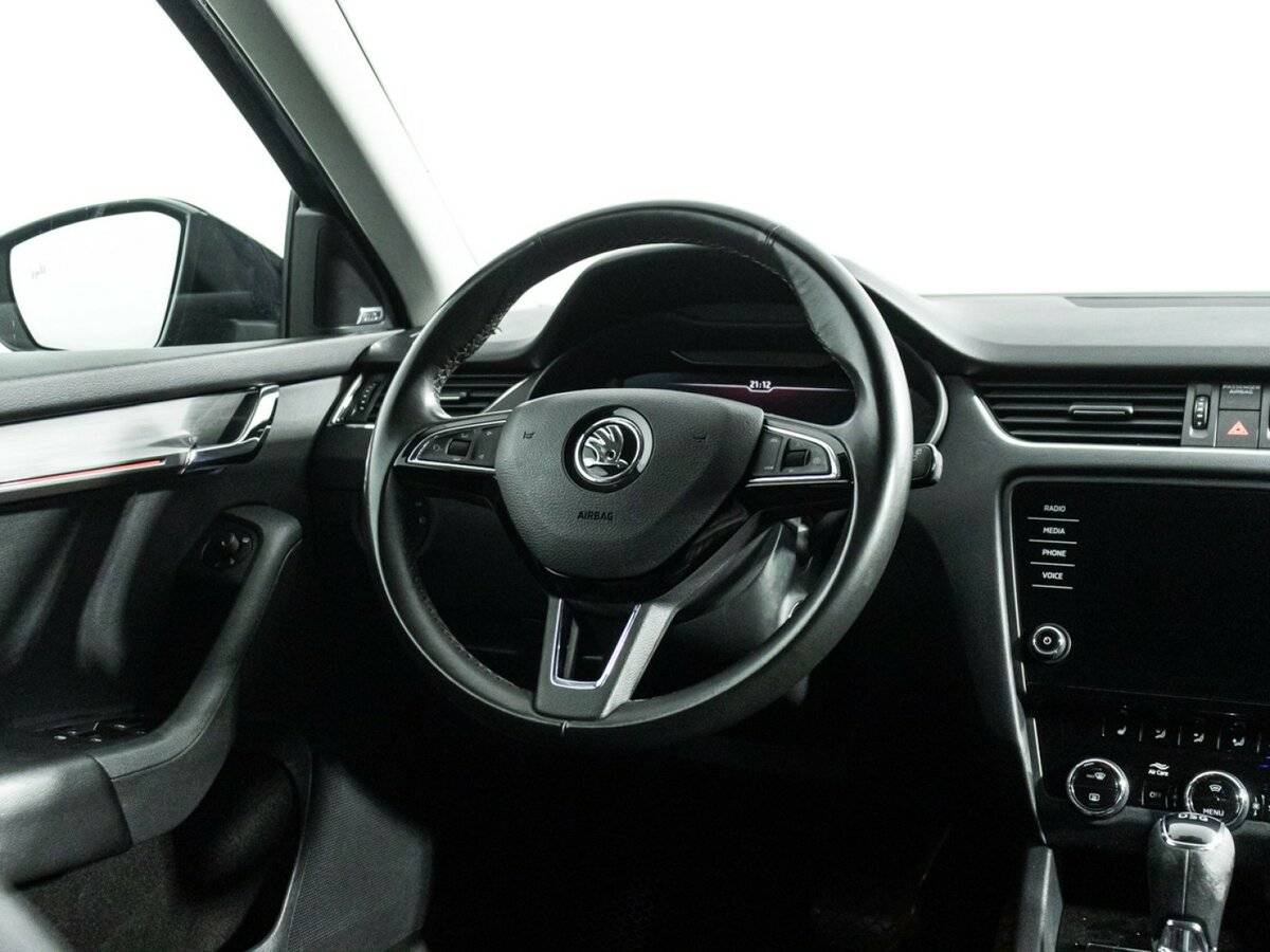 Skoda Octavia III (A7) Рестайлинг, 2019 Фото №17
