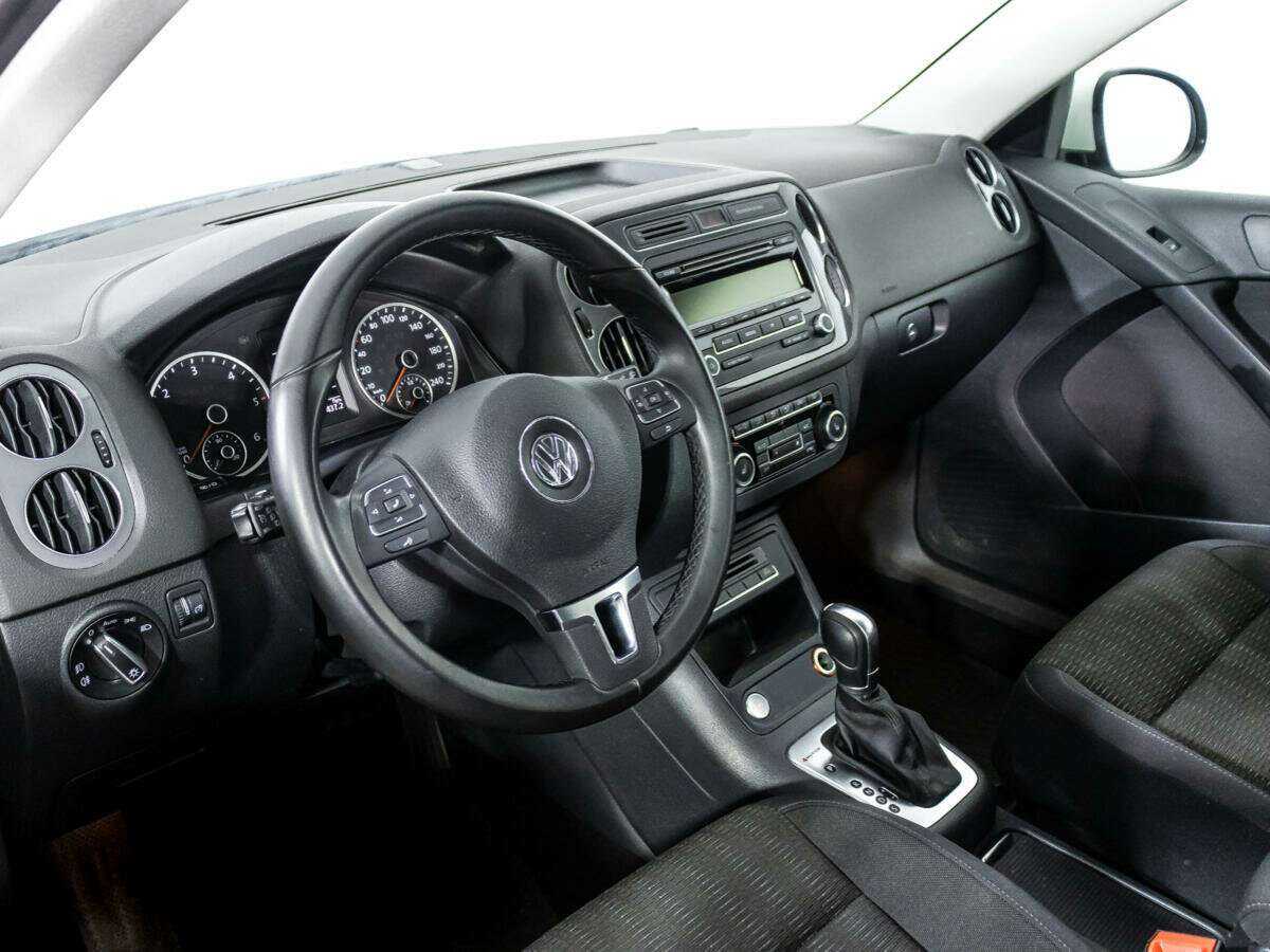 Volkswagen Tiguan, 2015 Фото №11