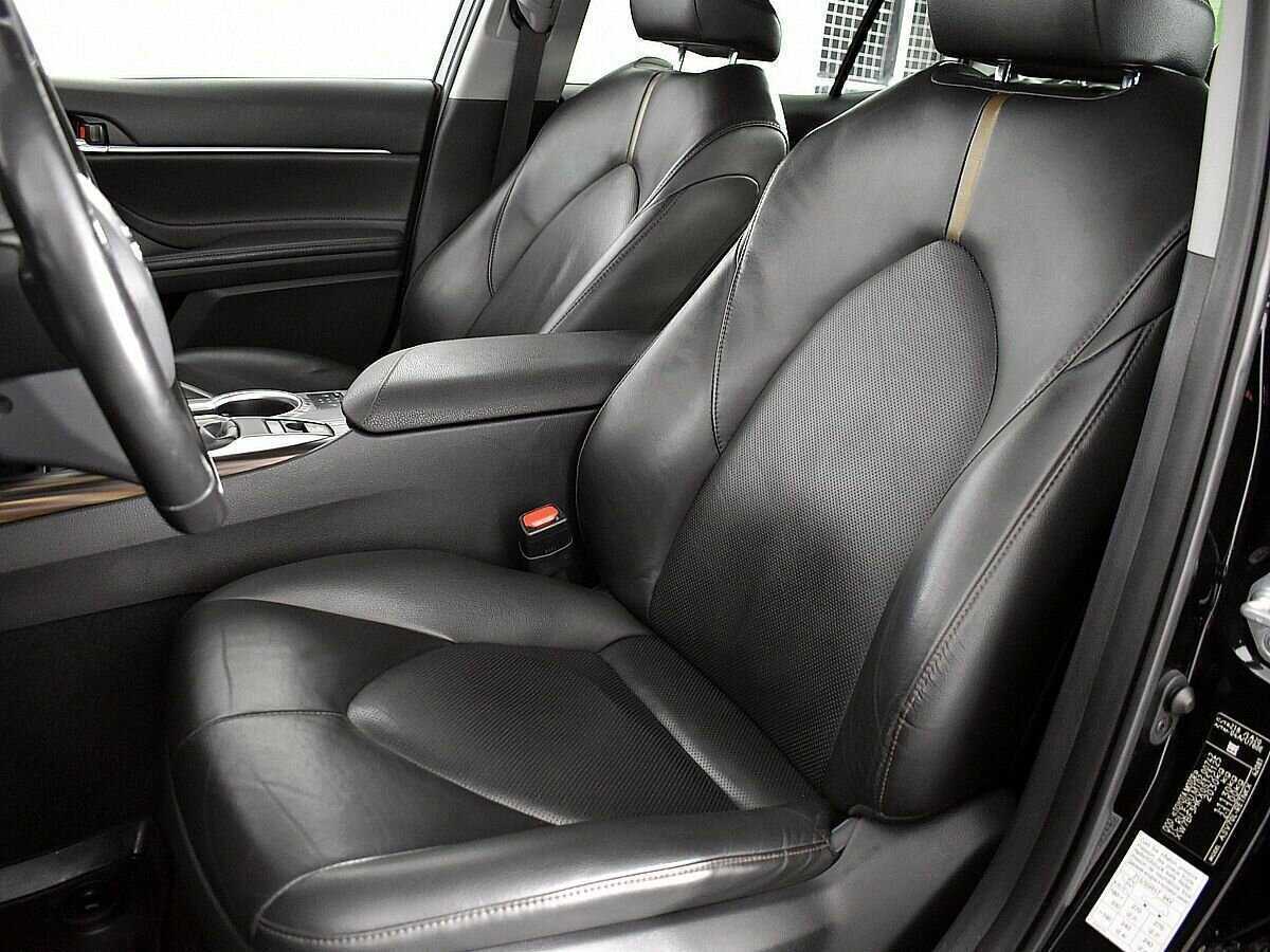 Toyota Camry, 2019 Фото №8