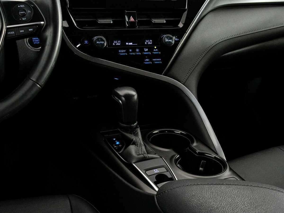 Toyota Camry, 2021 Фото №12