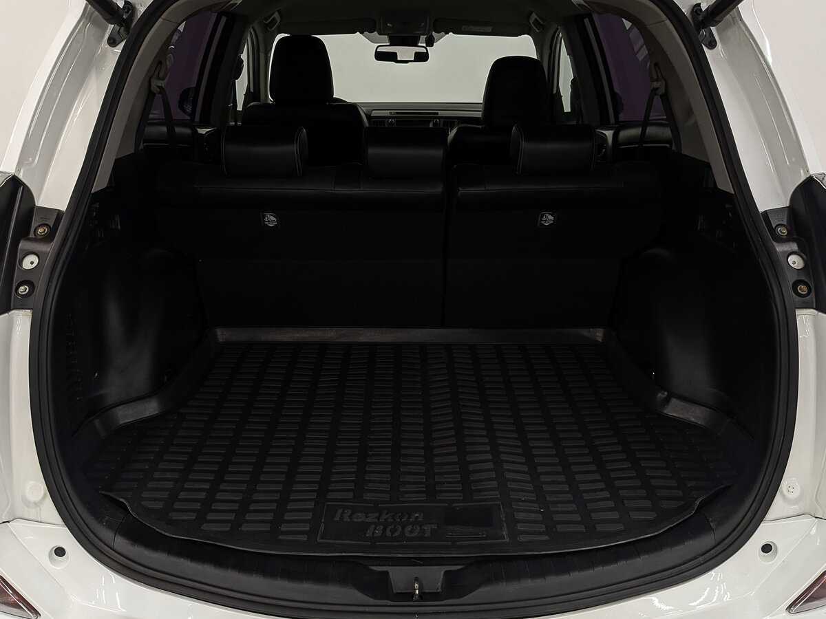 Toyota RAV4, 2017 Фото №10