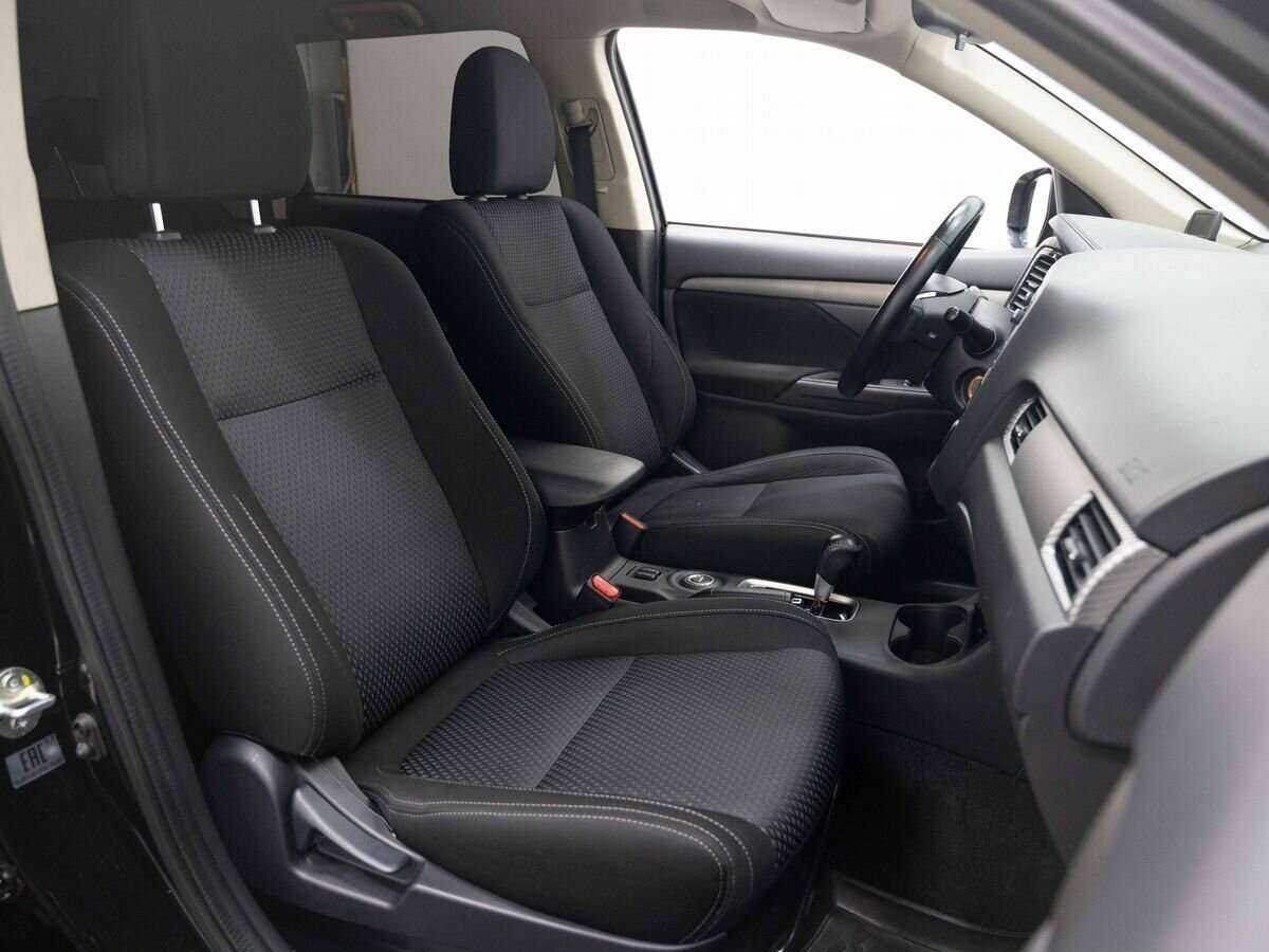 Mitsubishi Outlander, 2016 Фото №12