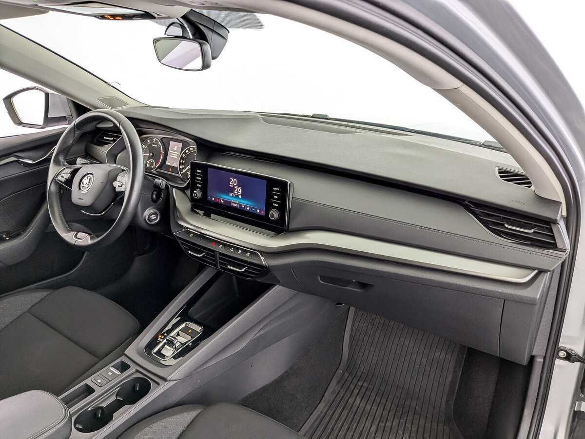 Skoda Octavia, 2021 Фото №11