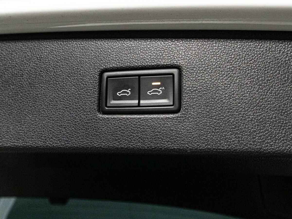 Volkswagen Tiguan, 2020 Фото №21