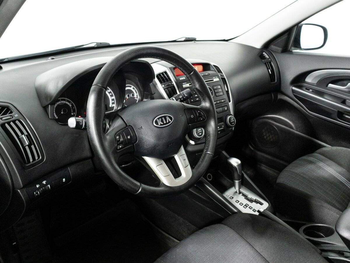 Kia Ceed, 2012 Фото №11