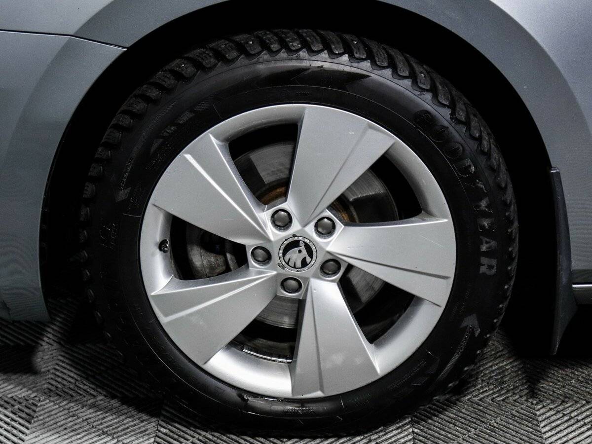 Skoda Superb, 2017 Фото №12