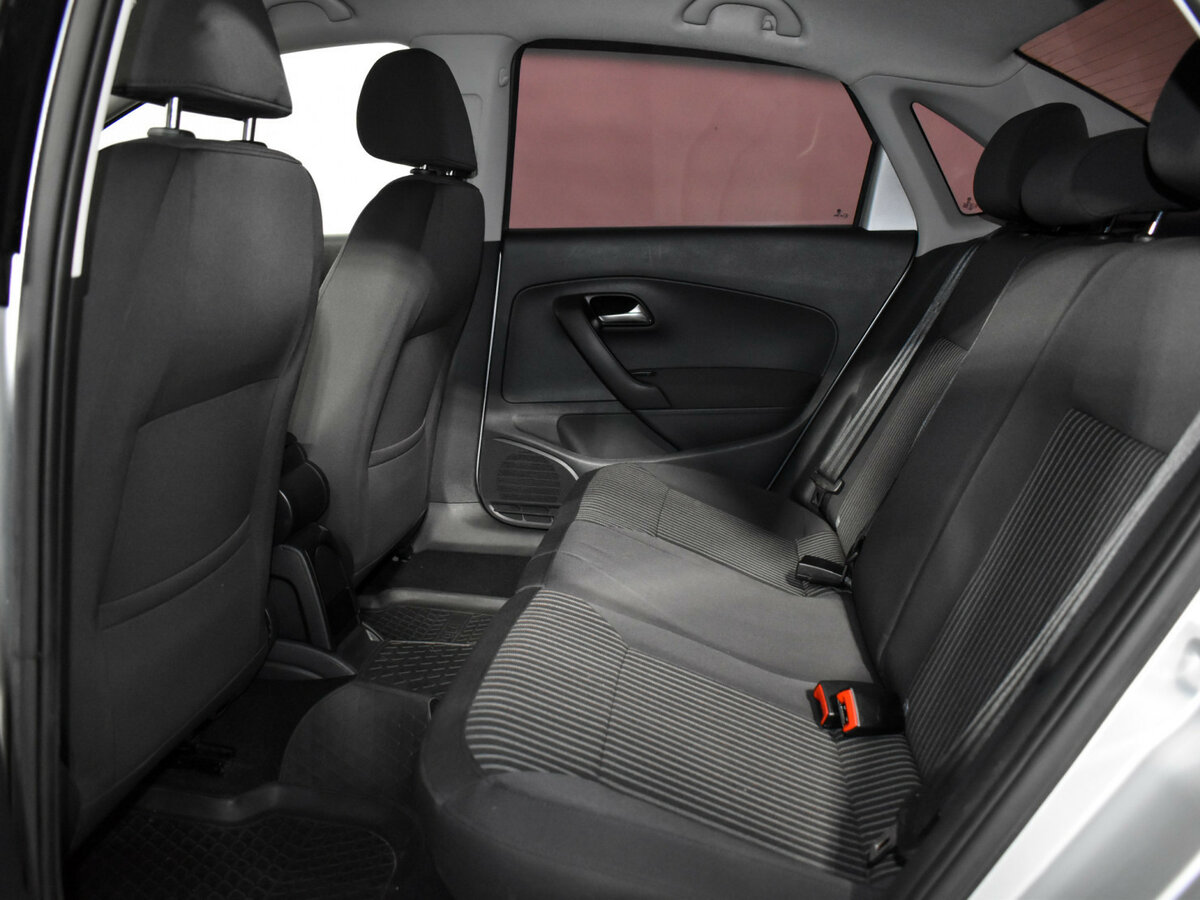 Volkswagen Polo V Рестайлинг, 2015 Фото №11