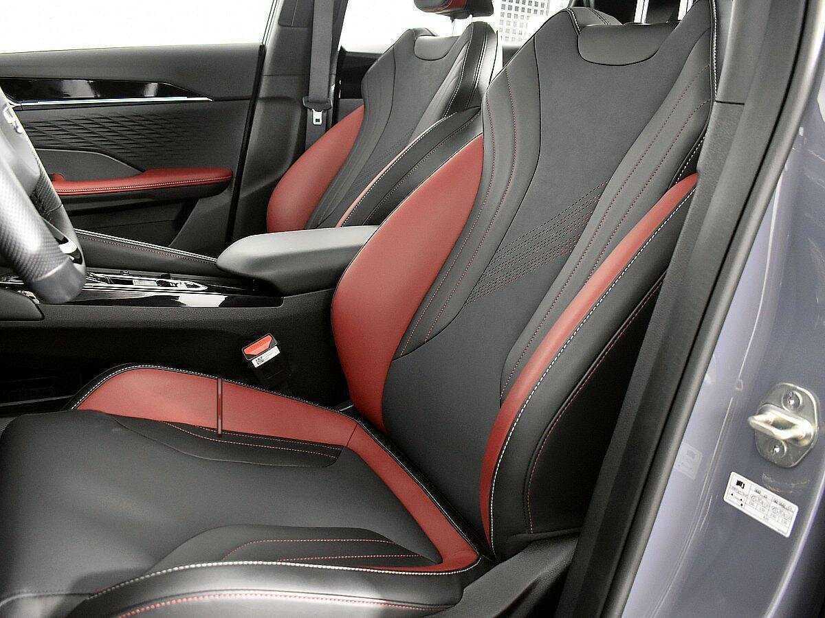 Geely Coolray, 2023 Фото №8