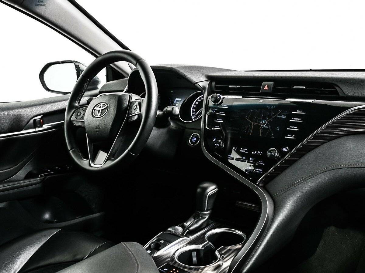 Toyota Camry, 2019 Фото №9