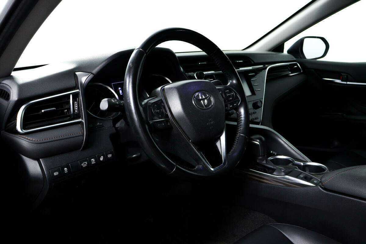 Toyota Camry, 2019 Фото №13
