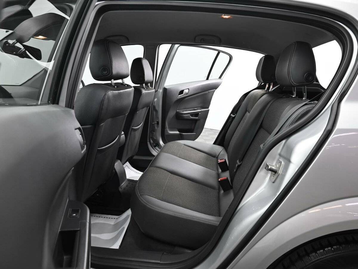 Opel Astra, 2012 Фото №12