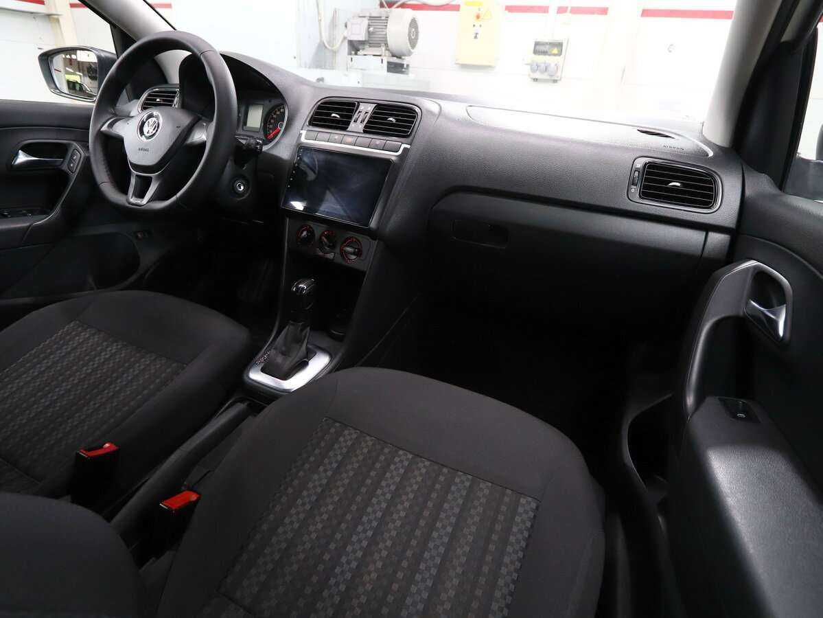 Volkswagen Polo, 2017 Фото №9
