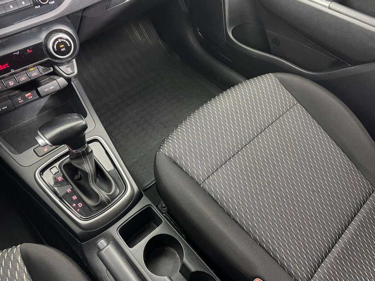 Kia Rio X-Line, 2020 Фото №14