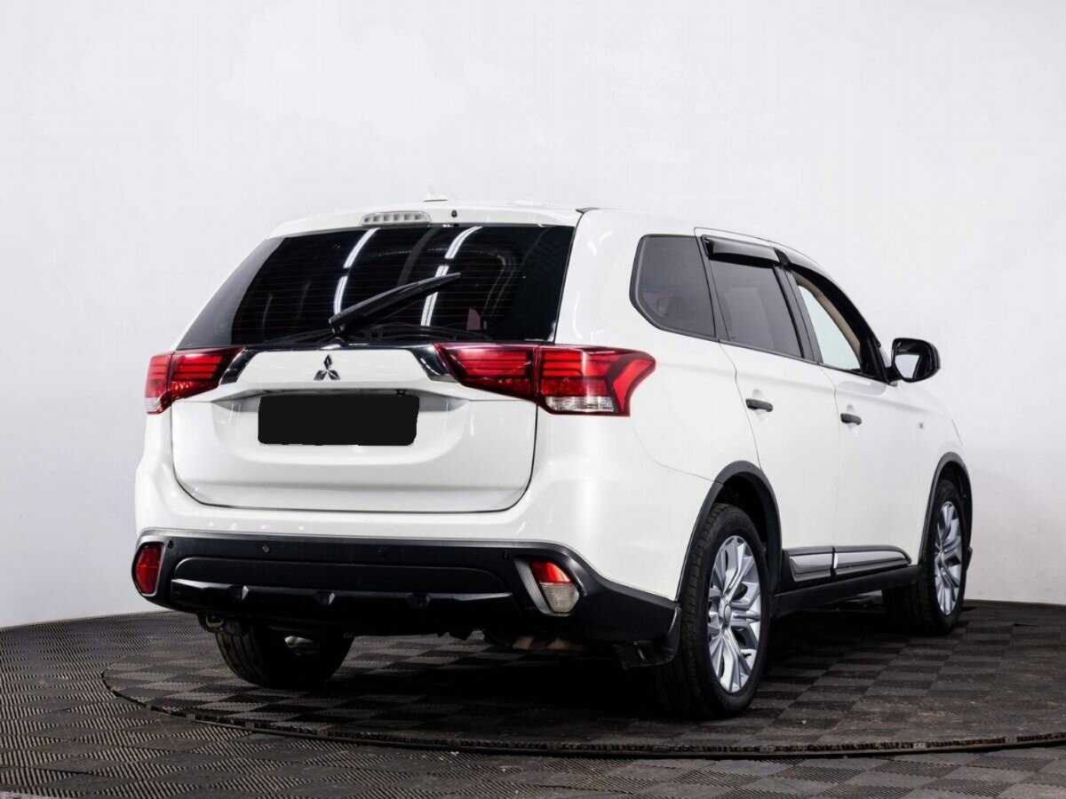 Mitsubishi Outlander, 2018 Фото №6
