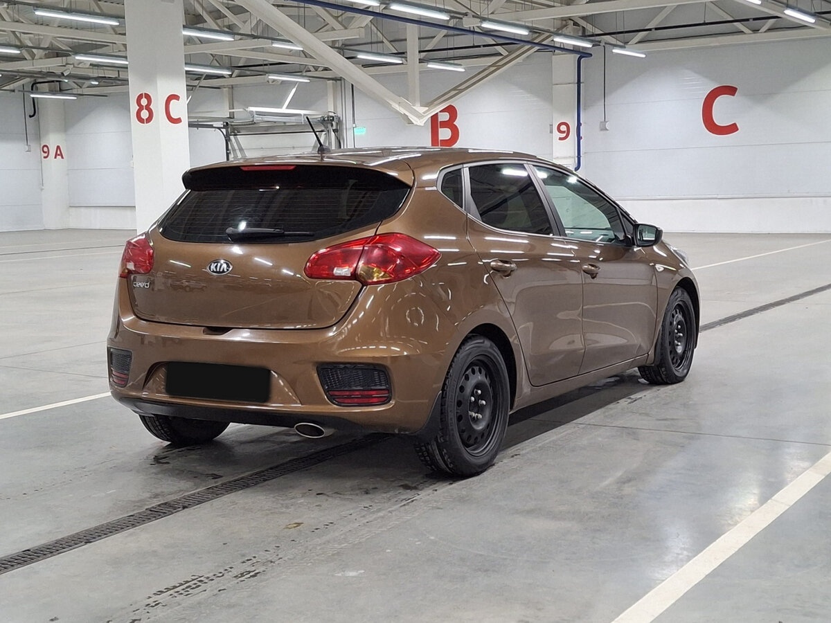 Kia Ceed II Рестайлинг, 2015 Фото №5