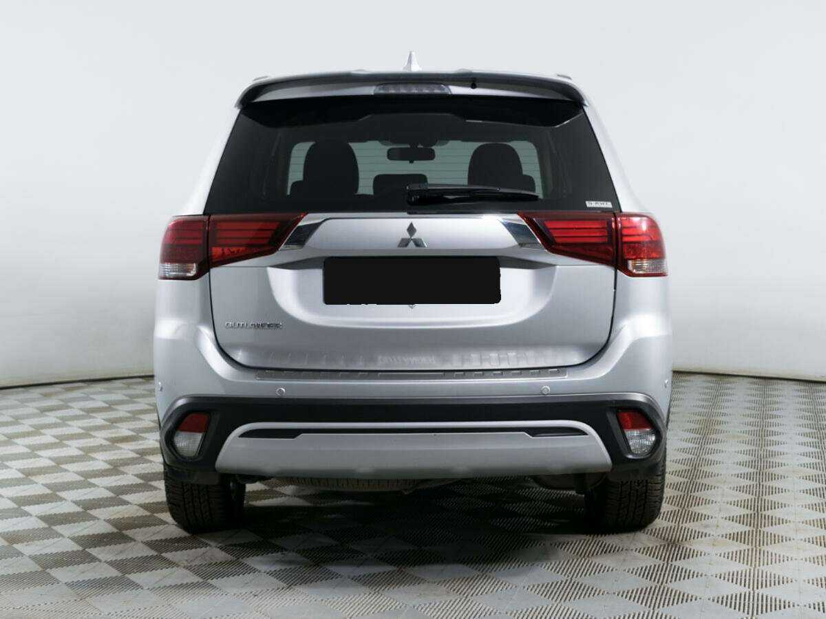 Mitsubishi Outlander, 2021 Фото №6
