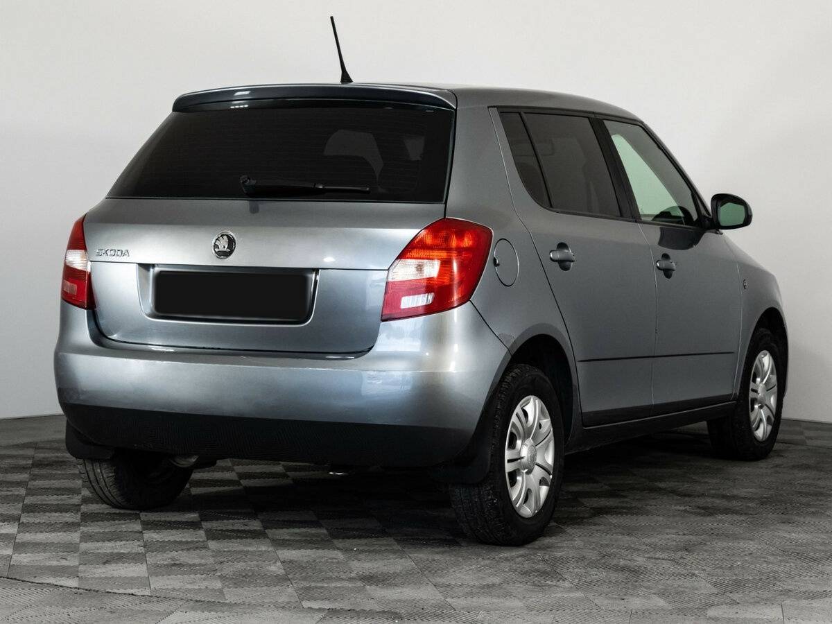 Skoda Fabia II Рестайлинг, 2013 Фото №5
