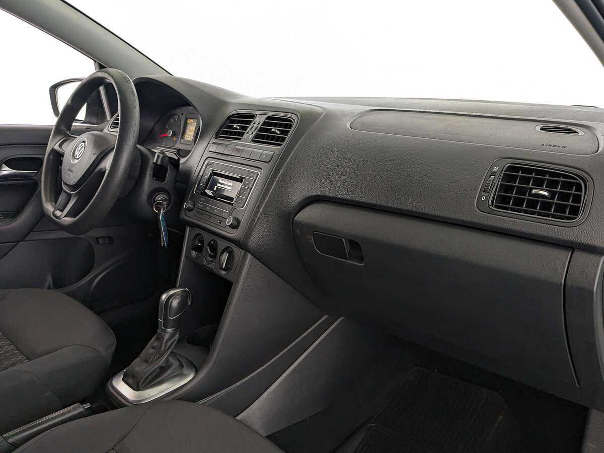 Volkswagen Polo, 2018 Фото №13