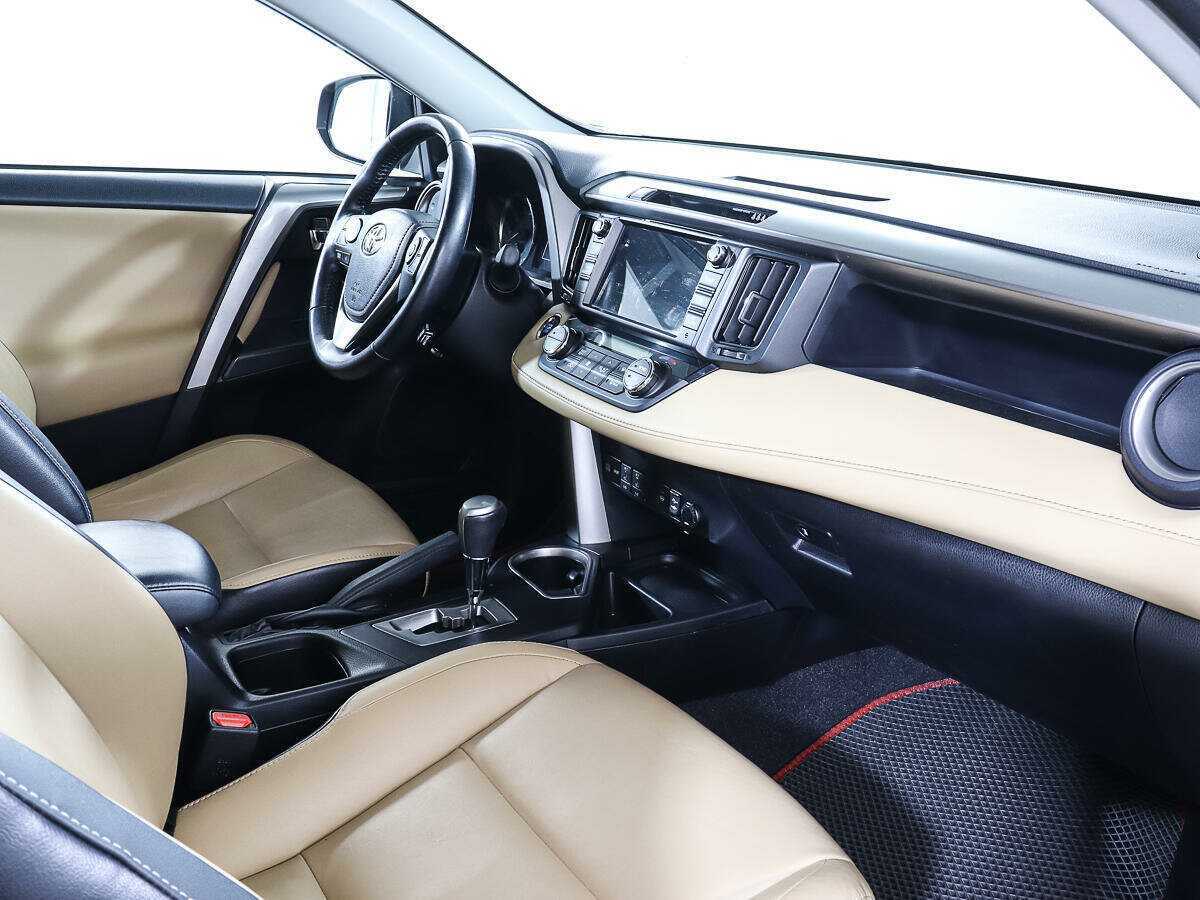 Toyota RAV4, 2018 Фото №8