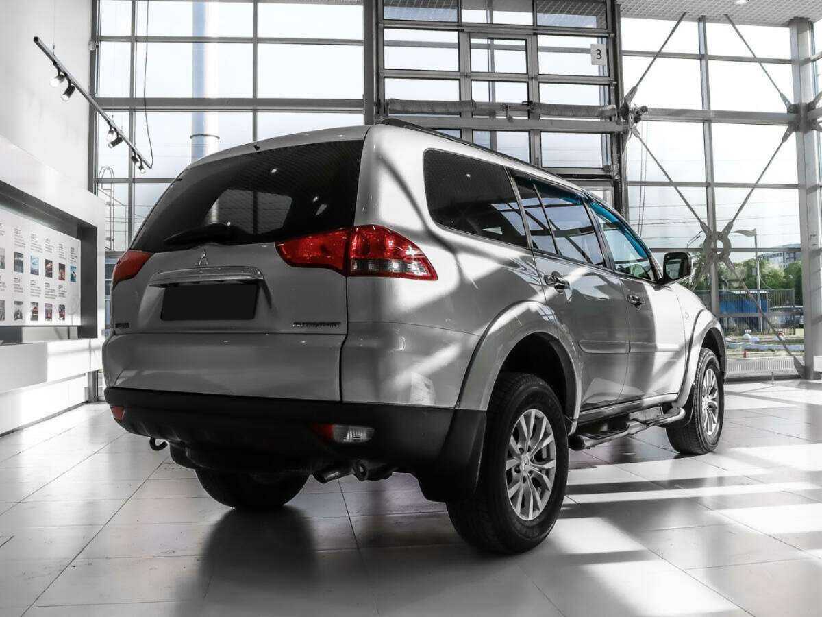 Mitsubishi Pajero Sport, 2015 Фото №4