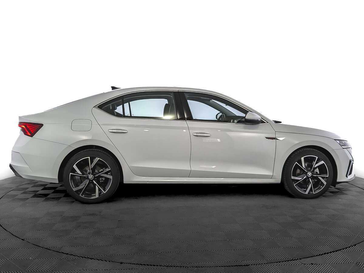 Skoda Octavia, 2023 Фото №4