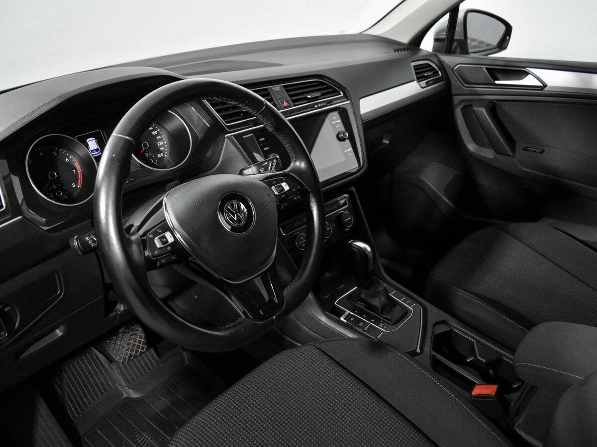 Volkswagen Tiguan, 2019 Фото №9