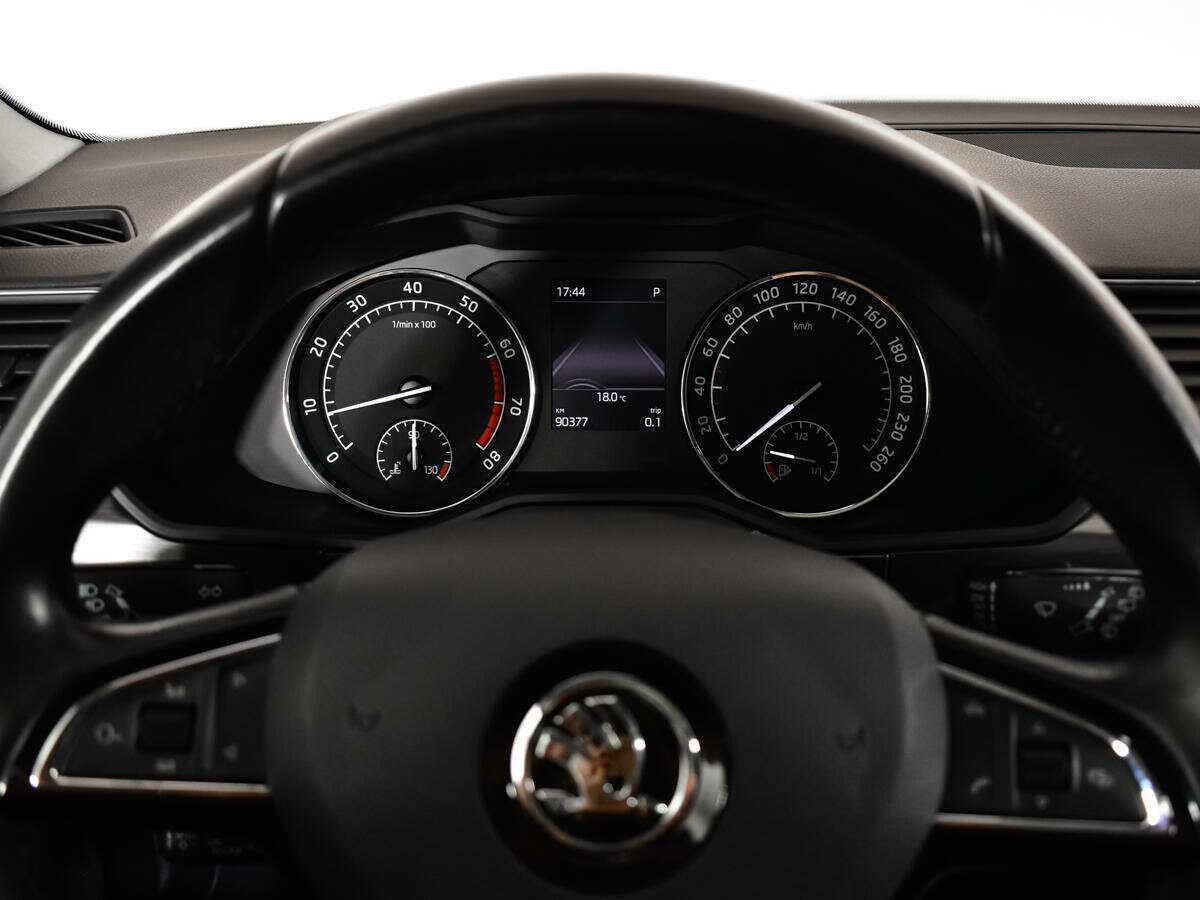 Skoda Superb, 2016 Фото №11