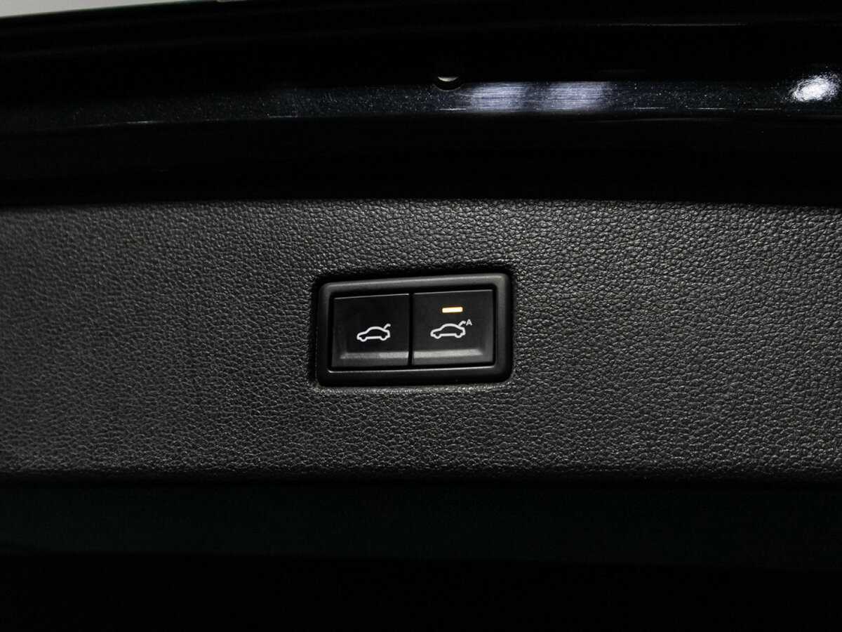 Volkswagen Tiguan, 2017 Фото №16