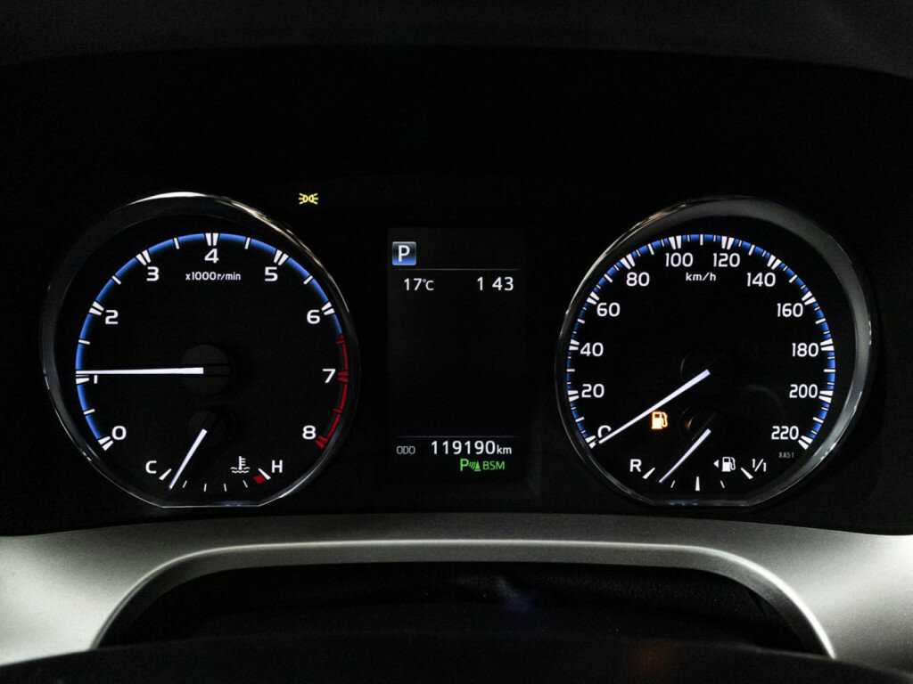 Toyota RAV4, 2017 Фото №12